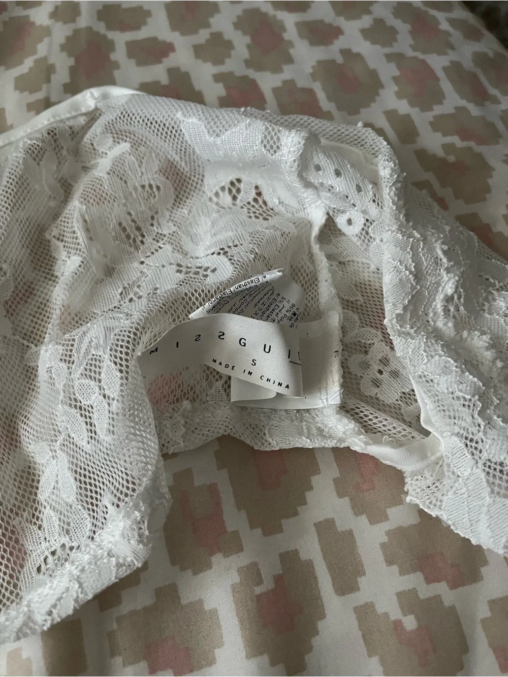Missguided White Lace Asymmetric Maxi Dress - Picture 4 of 4